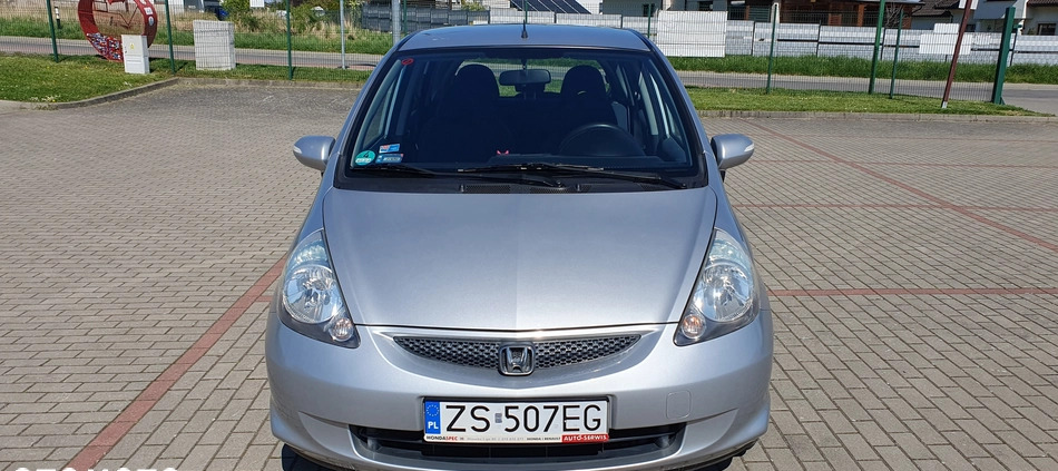 Honda Jazz cena 8900 przebieg: 192000, rok produkcji 2005 z Szczecin małe 154